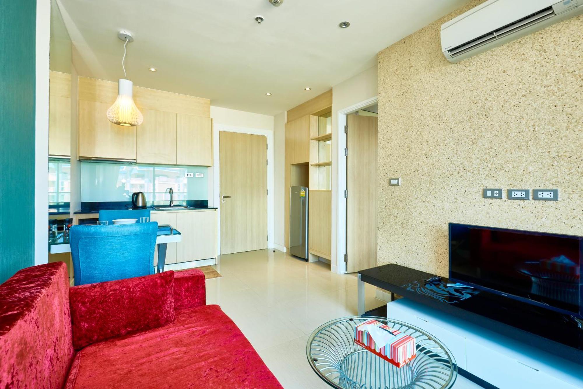 Grand Carribean By Tech Apartment Pattaya Room photo